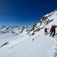 Pod sedlom Brochkogeljoch.