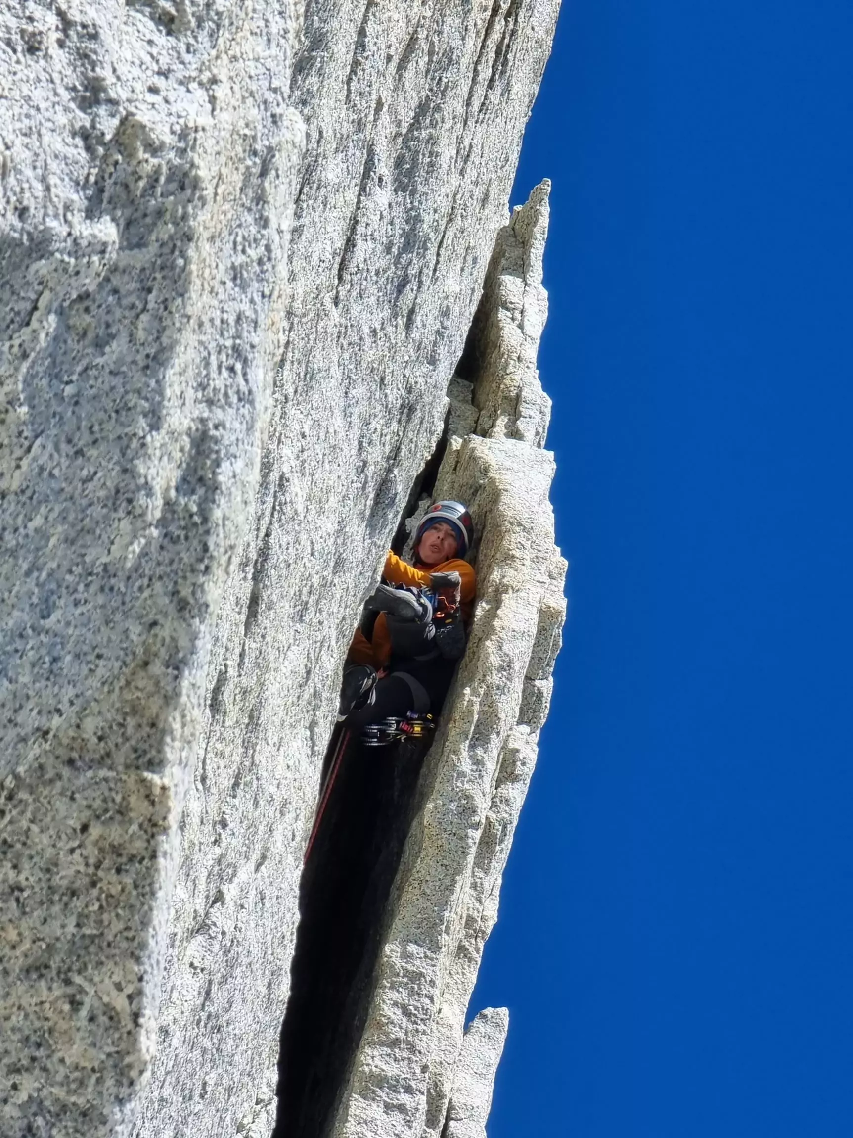 Ondro v mokrom komíne.