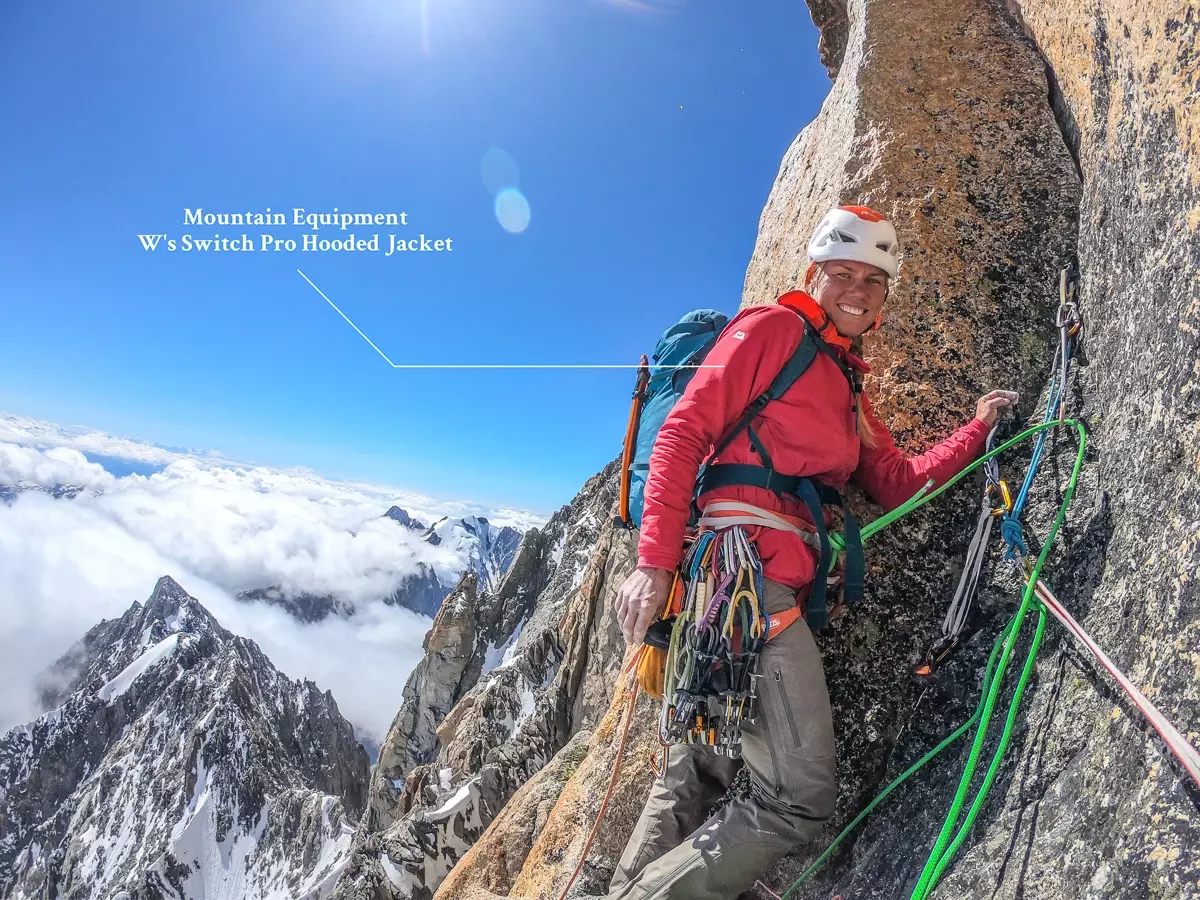 Pri lezení som mala oblečené na nohách Frontier Pants a na vrchnej časti tela Equinox Tee, Eclipse Hooded Zip Tee a Switch Pro Hooded Jacket.