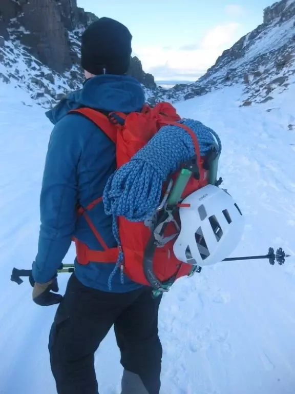 70dc5594-fb29-4157-8149-13f24f23ffea