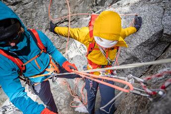 2019_Jul_Peuterey Integral_00001-1148 Uisdean Hawthorn_Aerofoil_Jacket - Large