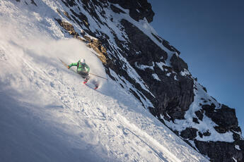 02_Freetouring_Fritschi_Tecton 10_Descent_02