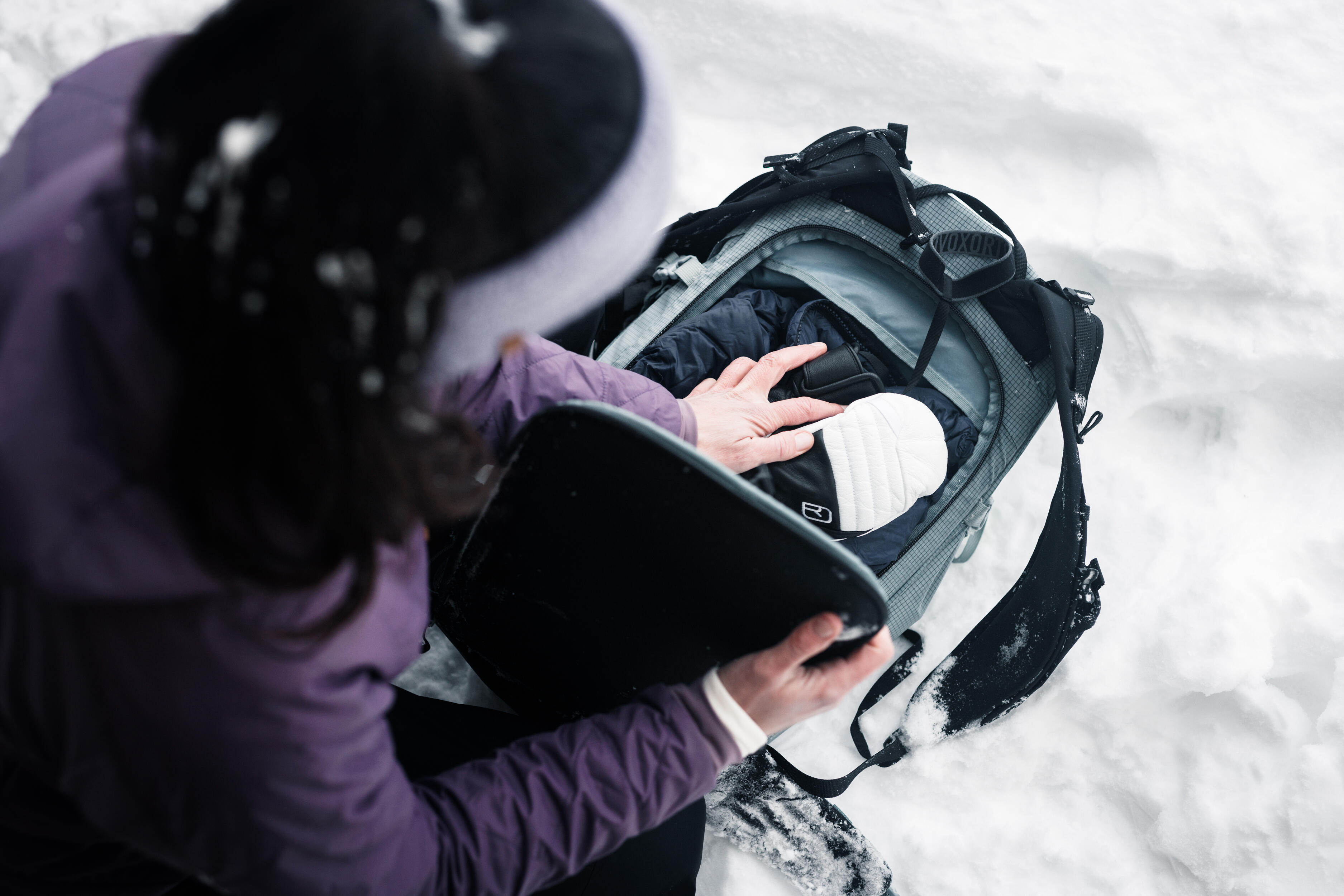 DB_3882_SKITOUR_ALPINE_WS2425_Axams_Max Draeger_MedRes